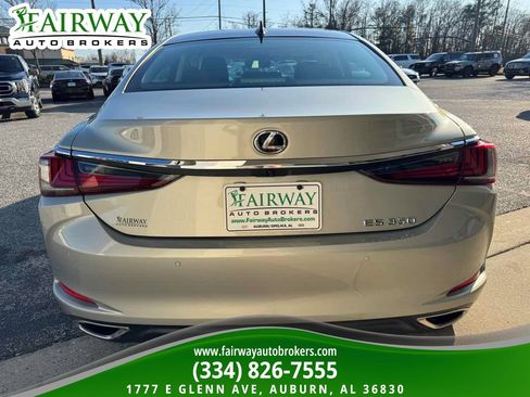 Used 2023 Lexus ES 350 w/ Premium Package image 7