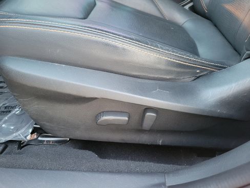 Used 2018 Subaru Crosstrek 2.0i Limited image 13