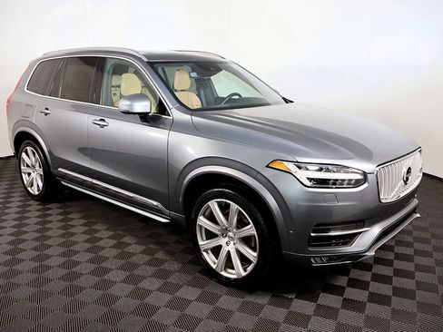 Used 2018 Volvo XC90 T6 Inscription w/ Convenience Package image 5