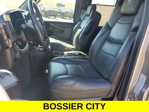 Used 2022 GMC Savana 2500 Extended w/ Enhanced Convenience Package RWD image 14