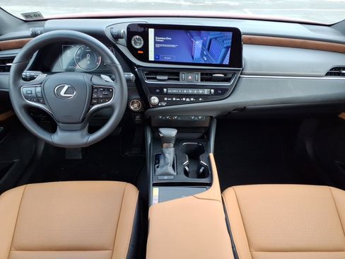 Certified 2024 Lexus ES 350 w/ Premium Package image 5