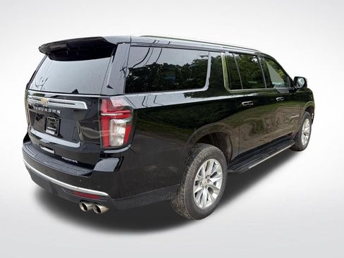 Used 2023 Chevrolet Suburban Premier w/ Premium Package 2 AWD/4WD image 7