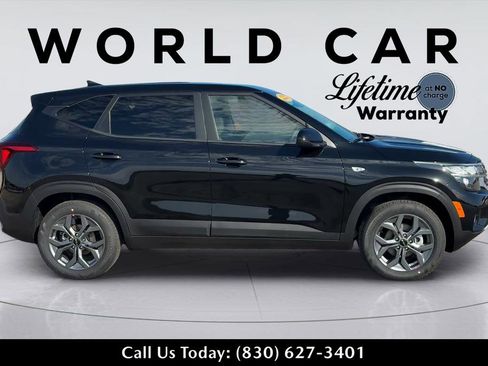 New 2026 Kia Seltos LX FWD image 4