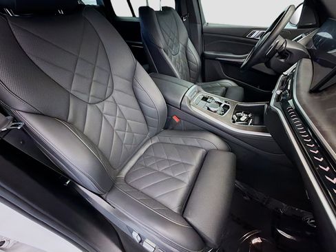 Used 2024 BMW X5 sDrive40i w/ M Sport Package RWD image 16
