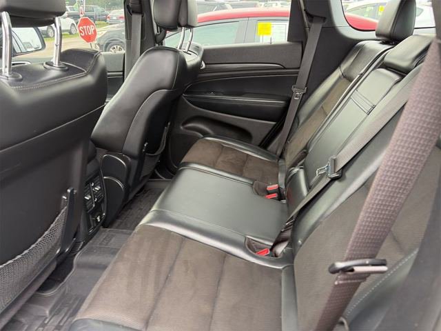 Used 2021 Jeep Grand Cherokee Laredo X AWD/4WD image 9