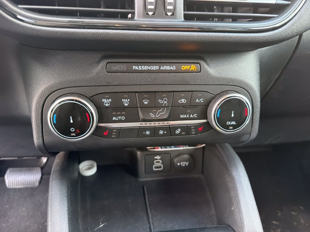 Used 2025 Ford Escape ST-Line Select AWD/4WD image 18
