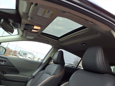 Certified 2025 Subaru Crosstrek 2.5i Limited w/ Crosstrek Mirror Package image 22