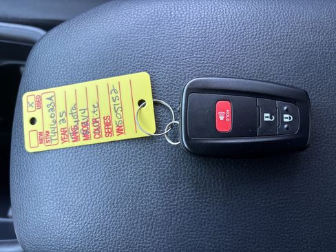 Certified 2025 Toyota RAV4 XLE AWD/4WD image 27
