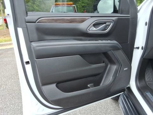 Certified 2022 Chevrolet Tahoe LT w/ Luxury Package RWD image 22