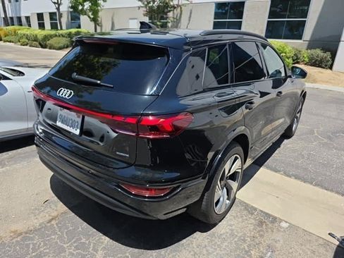 Used 2025 Audi Q6 e-tron Premium Plus w/ Premium Plus AWD/4WD image 6