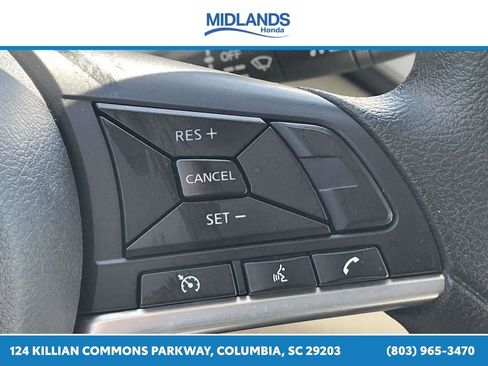 Used 2025 Nissan Altima 2.5 SV FWD image 21