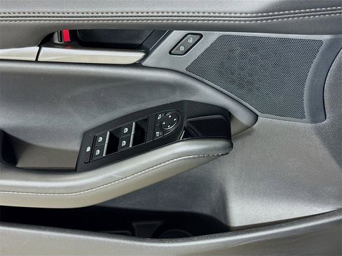 Used 2025 MAZDA MAZDA3 s image 16