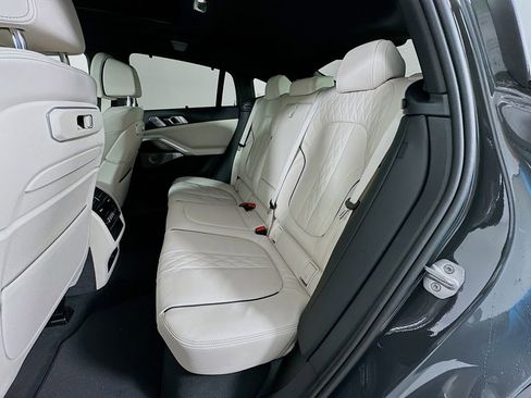 New 2026 BMW X6 M60i image 17