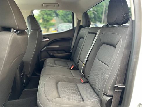 Used 2022 Chevrolet Colorado LT RWD image 13