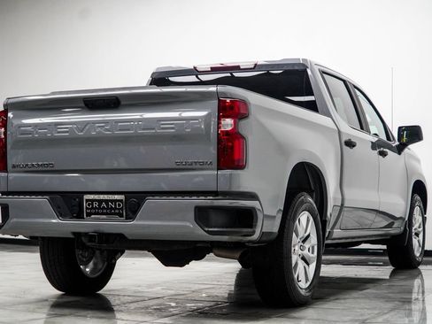 Used 2025 Chevrolet Silverado 1500 Custom RWD image 12