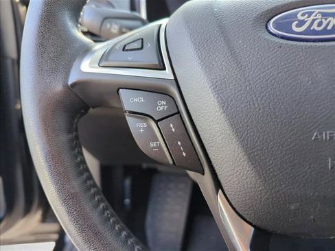 Used 2019 Ford Fusion Titanium FWD image 17