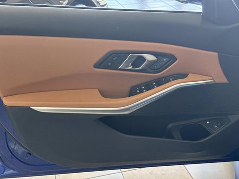 Used 2024 BMW 330e image 17