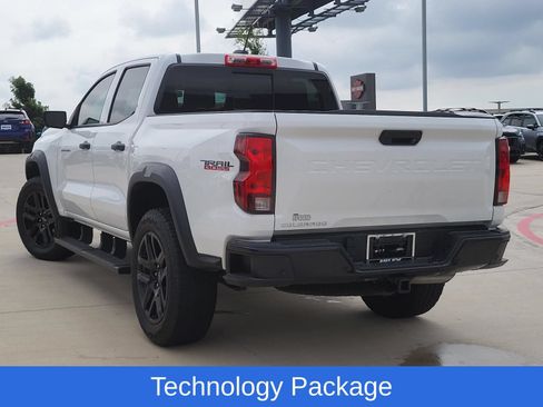Used 2024 Chevrolet Colorado Trail Boss w/ Technology Package AWD/4WD image 3