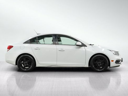 Used 2016 Chevrolet Cruze LT FWD image 6