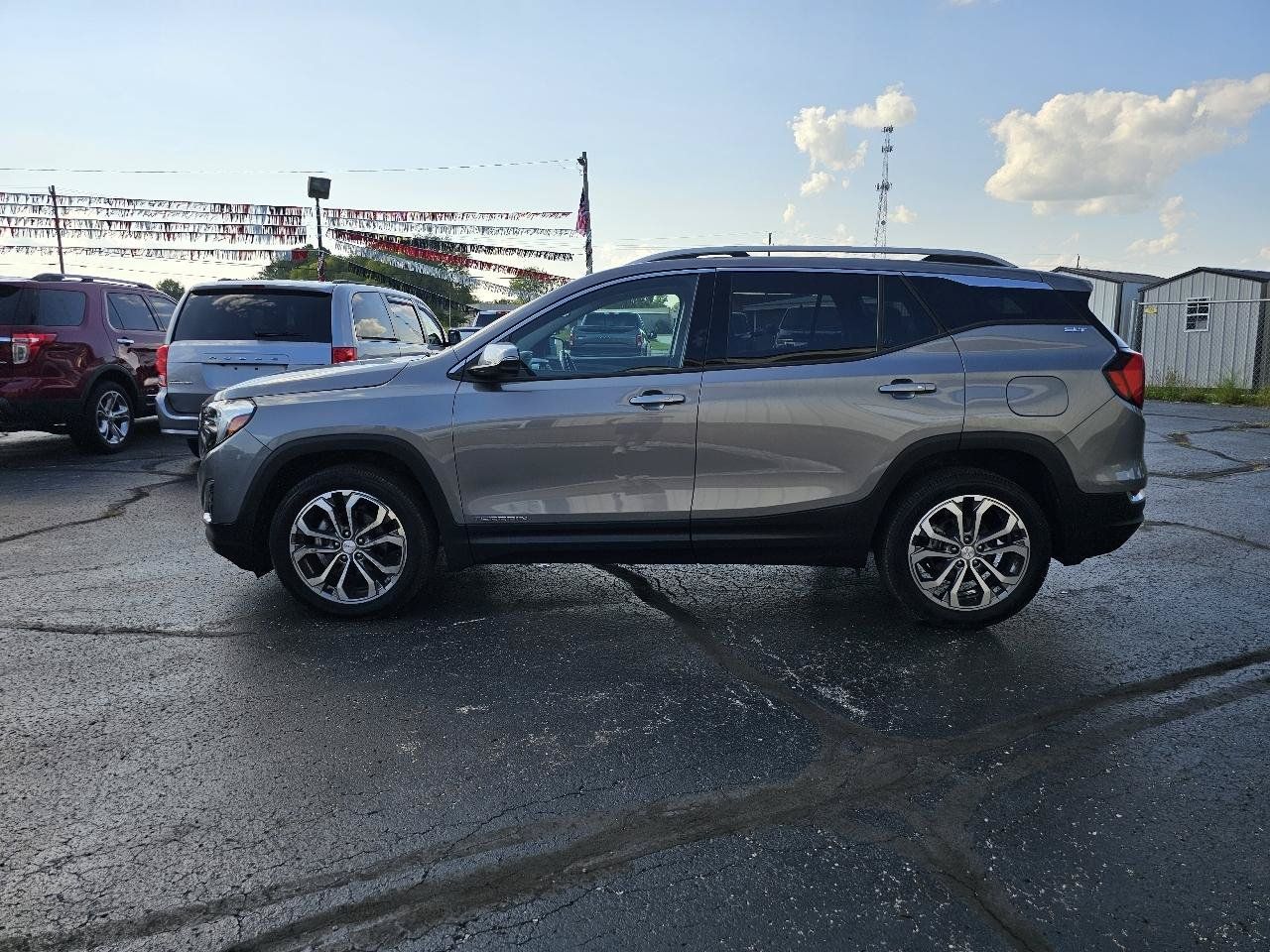 Used 2021 GMC Terrain SLT AWD/4WD image 32