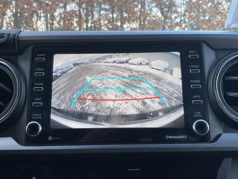 Used 2020 Toyota Tacoma 4x4 Double Cab image 8