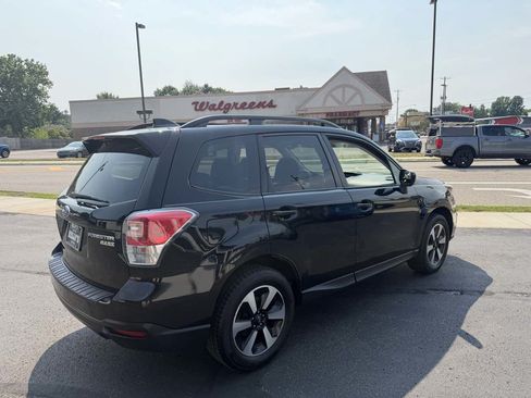 Used 2017 Subaru Forester 2.5i Premium AWD/4WD image 5