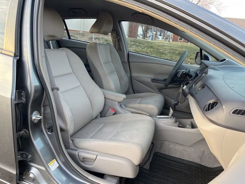 Used 2010 Honda Insight EX image 19