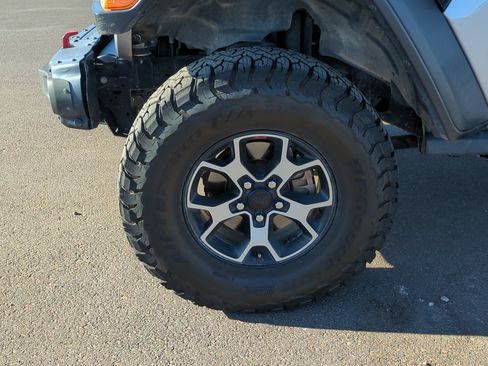 Used 2018 Jeep Wrangler Unlimited Rubicon AWD/4WD image 10
