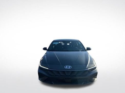 New 2026 Hyundai Elantra SEL Sport Premium FWD image 2