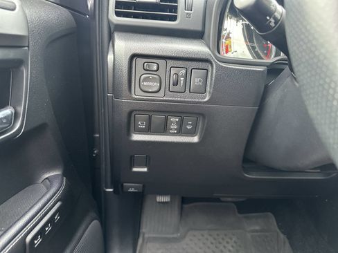 Used 2022 Toyota 4Runner Limited AWD/4WD image 18