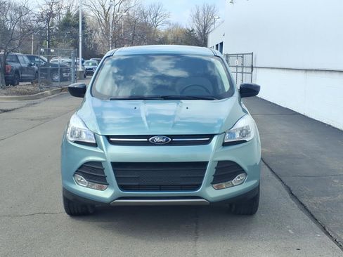 Used 2013 Ford Escape SE w/ Class II Trailer Tow Pkg image 2