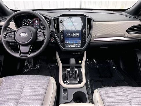 Used 2025 Subaru Forester Premium AWD/4WD image 15