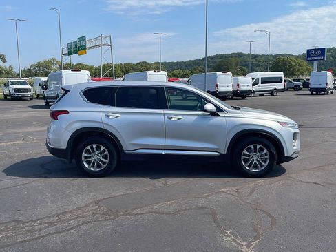 Used 2019 Hyundai Santa Fe SEL AWD/4WD image 6