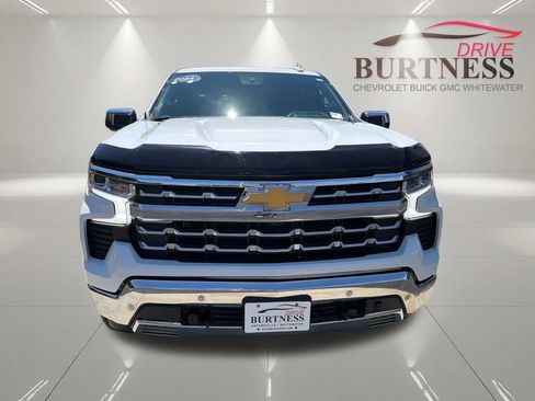 Used 2024 Chevrolet Silverado 1500 LTZ AWD/4WD image 3