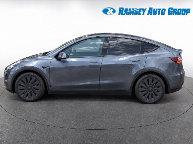 Used 2023 Tesla Model Y Long Range AWD/4WD image 6