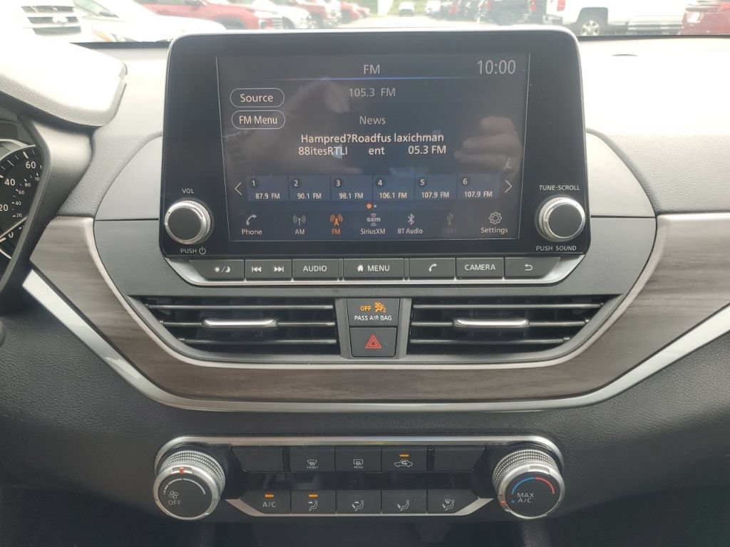 Used 2024 Nissan Altima 2.5 SV FWD image 20