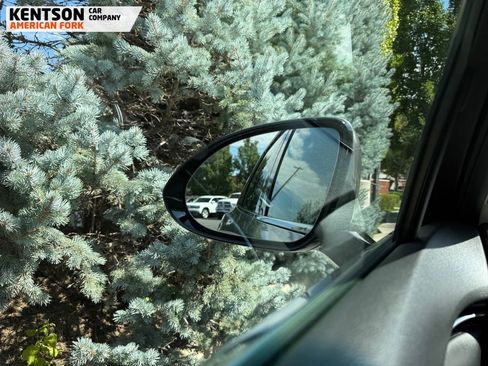 Used 2025 Genesis GV70 2.5T image 24