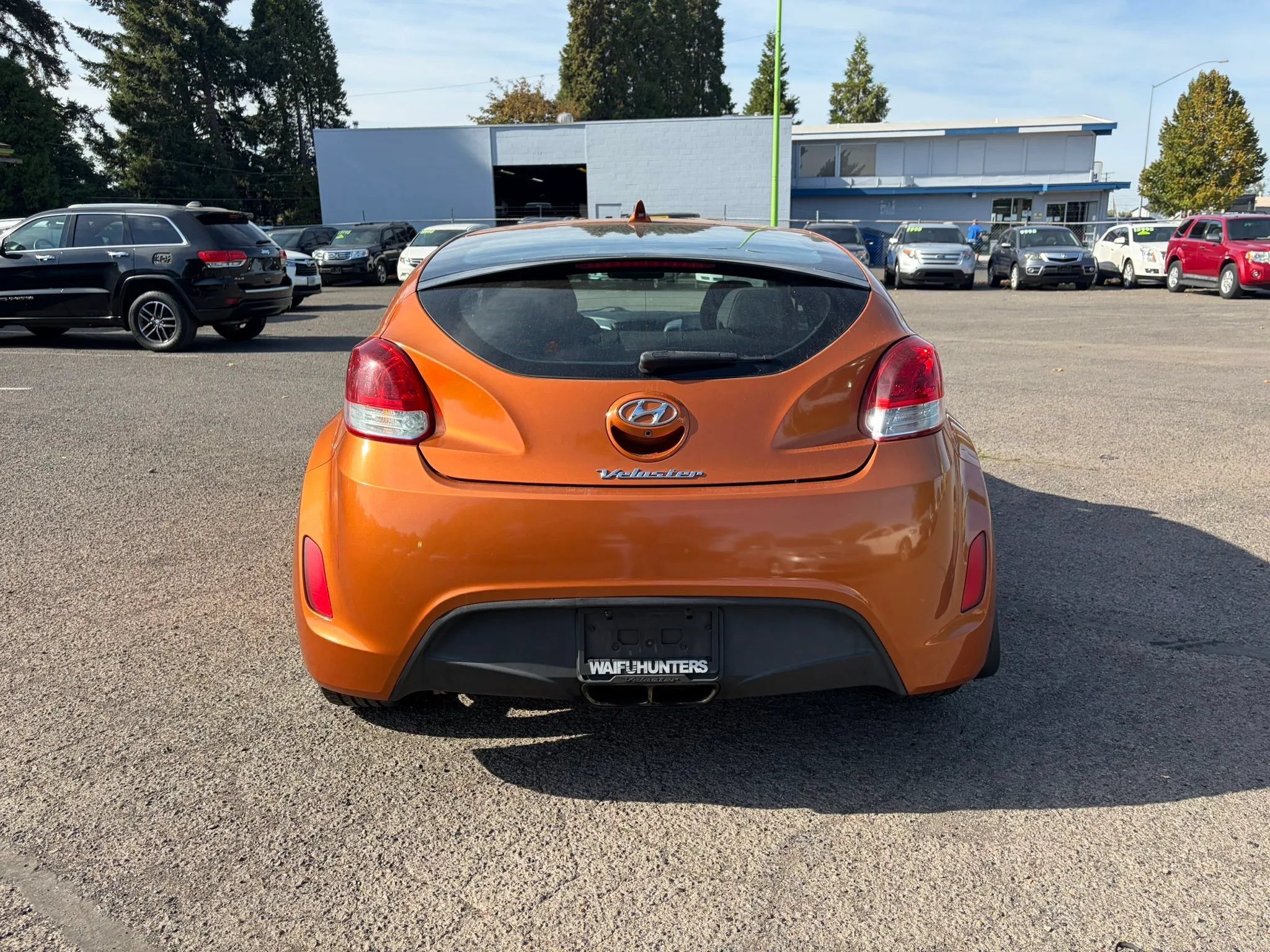 Used 2015 Hyundai Veloster FWD image 4
