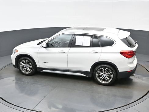 Used 2017 BMW X1 xDrive28i AWD/4WD image 35