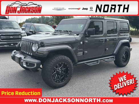 Used 2018 Jeep Wrangler Unlimited Sahara w/ Cold Weather Group AWD/4WD image 1