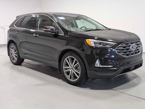 Used 2019 Ford Edge Titanium w/ Equipment Group 301A AWD/4WD image 6