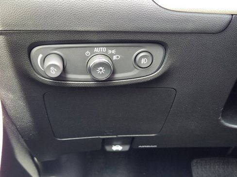 Used 2023 Buick Encore GX Select w/ Safety Package II AWD/4WD image 18