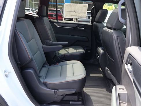 New 2026 GMC Acadia AT4 w/ Super Cruise Package AWD/4WD image 26