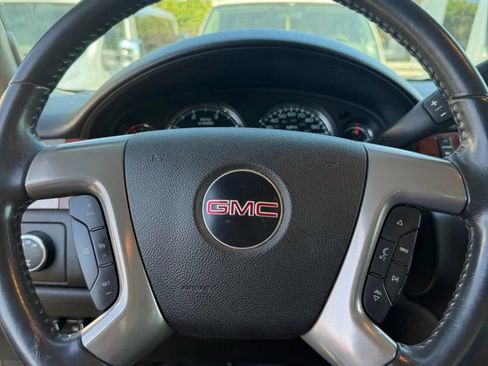 Used 2011 GMC Sierra 2500 SLT w/ SLT Convenience Package image 19