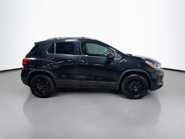 Used 2021 Chevrolet Trax LT w/ Driver Confidence Package AWD/4WD image 6