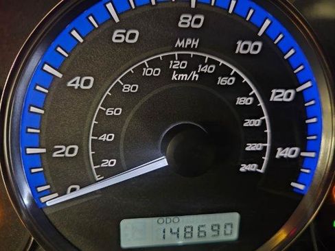 Used 2013 Subaru Forester 2.5X Premium w/ Popular Pkg 1 AWD/4WD image 13