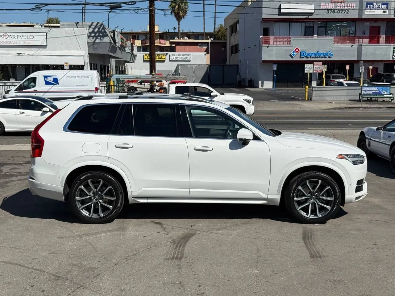 Used 2017 Volvo XC90 T6 Momentum w/ Vision Package AWD/4WD image 28