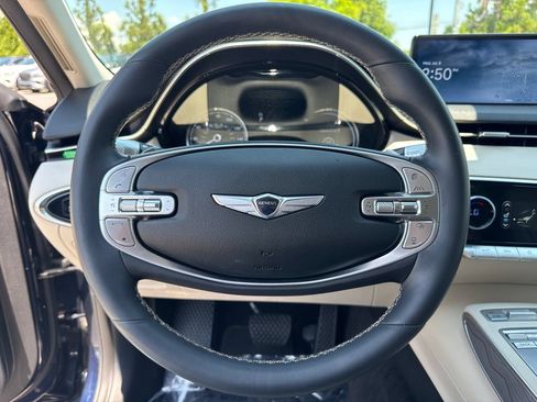 Used 2023 Genesis GV70 2.5T w/ Advanced Package AWD/4WD image 22