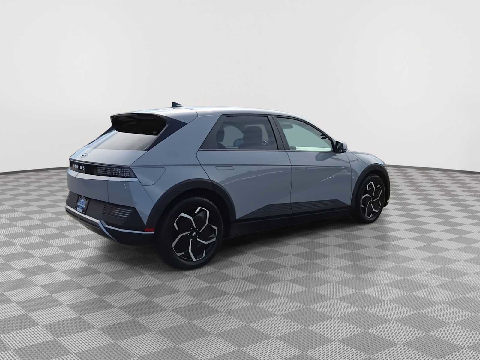 Used 2024 Hyundai Ioniq 5 SE RWD image 8