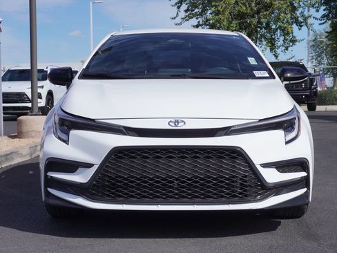 Used 2025 Toyota Corolla SE image 5